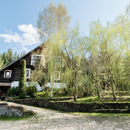 Pensiunea Casa Bunicilor Mînăstirea Humorului Esterno foto