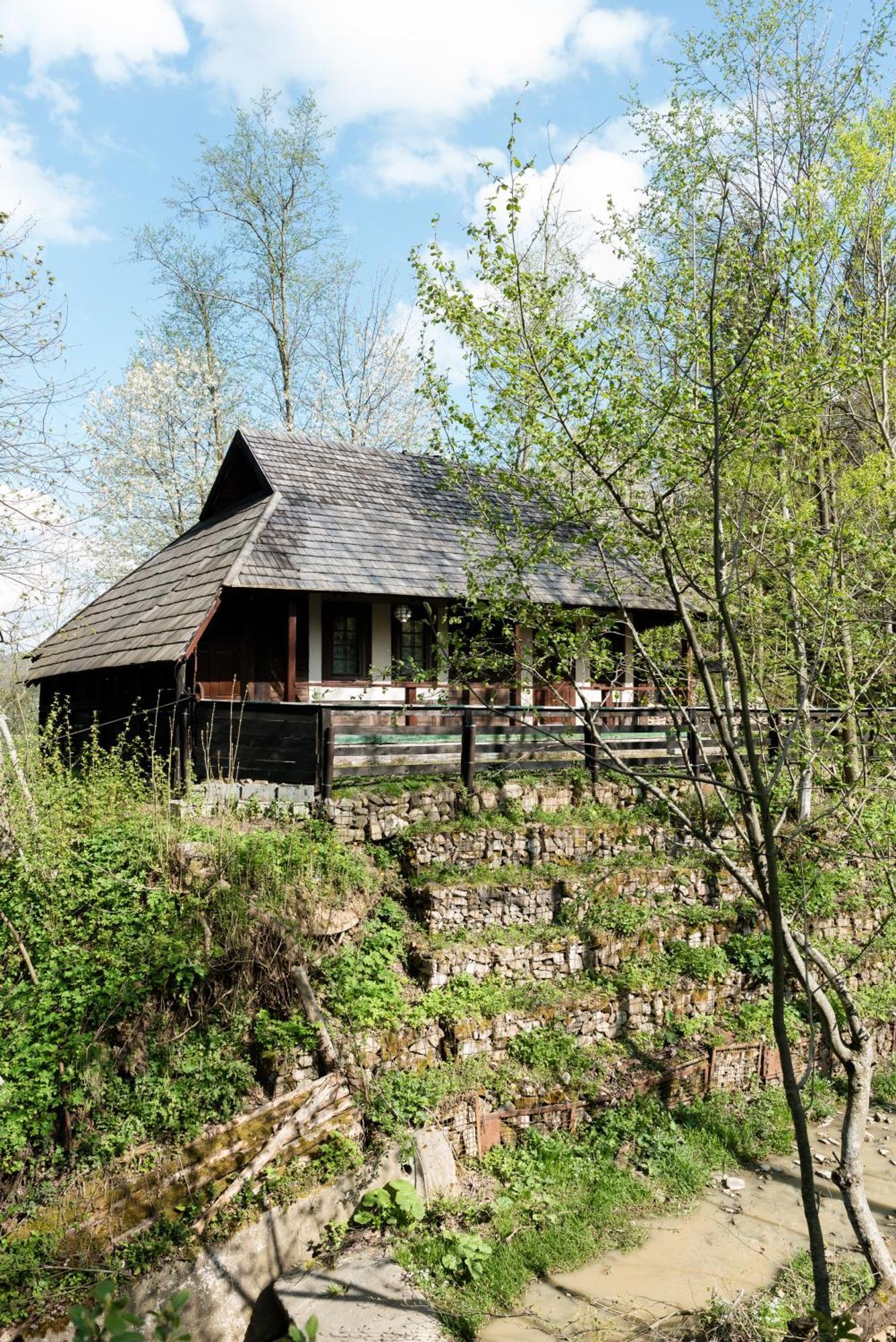 Pensiunea Casa Bunicilor Mînăstirea Humorului Esterno foto